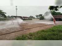 Putus Mata Rantai Penyebaran PMK, Pemkab Blora Semprot Disinfektan di Pasar Hewan