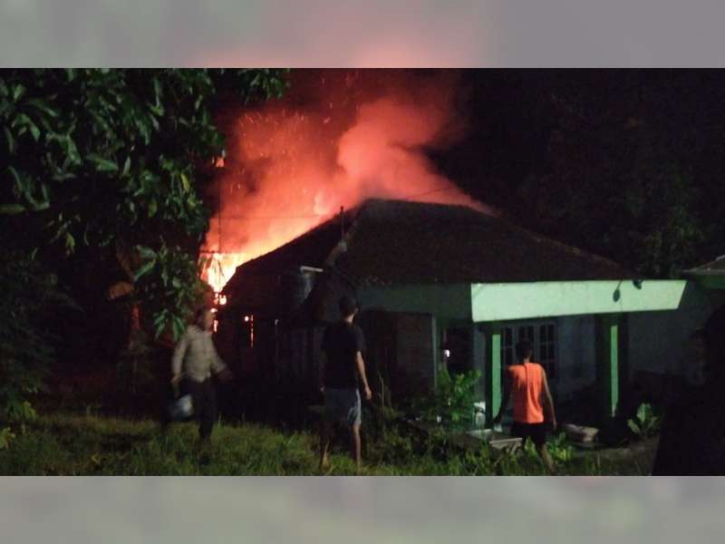 Lupa Matikan Kompor saat Memasak Ubi, Rumah Warga Malo, Bojonegoro Terbakar