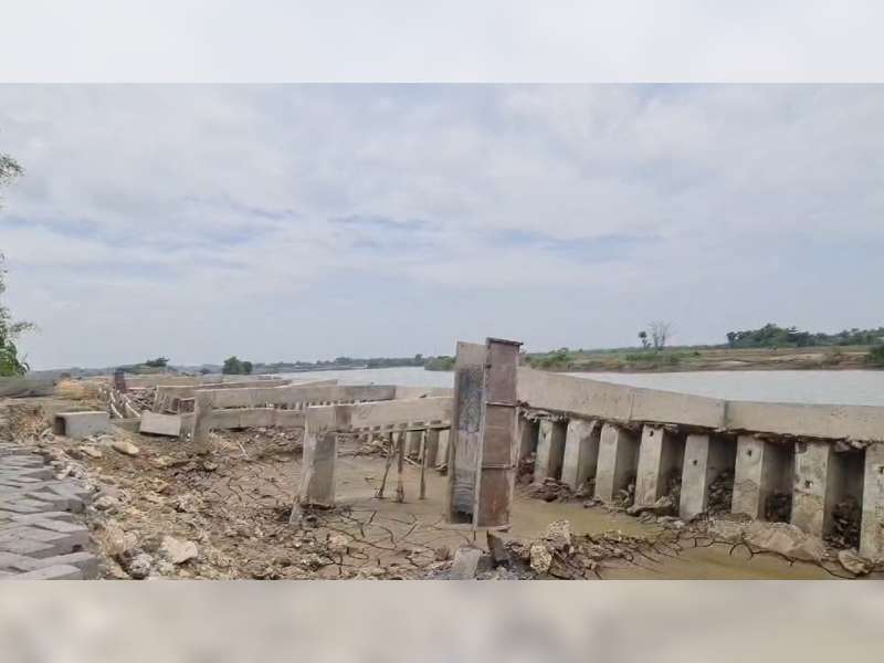 Proyek Penahan Tebing Sungai di Bojonegoro yang Ambrol Dikerjakan Kontraktor asal Surabaya