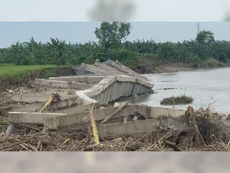 Ini Penjelasan Kontraktor Proyek Penahan Tebing Sungai di Bojonegoro yang Ambrol