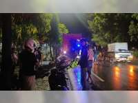 Motor Roda Tiga Tubruk Truk di Kapas, Bojonegoro, Pengendara Motor Meninggal di TKP