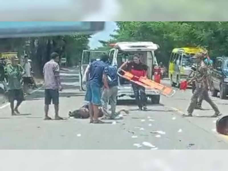 Tabrakan Motor vs Motor di Kalitidu, Bojonegoro, 3 Orang Luka-luka, Satu Orang Dilarikan ke Rumah Sakit