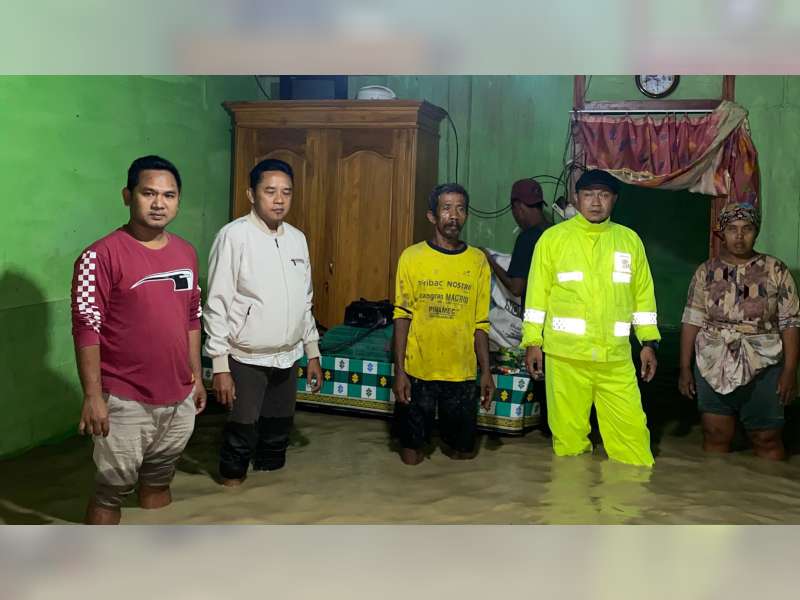 Banjir Terjang Kecamatan Ngasem, Bojonegoro, Sejumlah Rumah Warga Tergenang