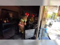 Akibat Tabung Gas Elpiji Bocor, Gerobak Warung Bakso dan Mi Ayam di Bojonegoro Kota Terbakar