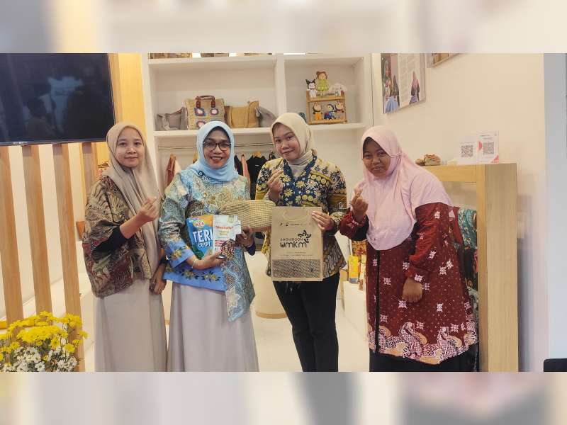 EMCL Bersama PIB Bojonegoro, Hadirkan Ragam Kreativitas di Bojonegoro Wastra Batik Festival 2025