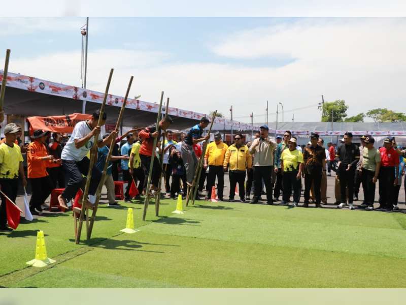 Menpora RI Hadiri Festival Olahraga Tradisional di GOR Utama Bojonegoro, Beri Apresiasi Tinggi