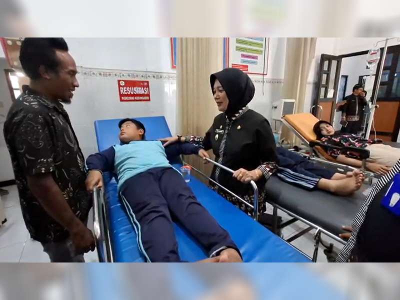 Ratusan Siswa di Kedungadem, Bojonegoro Diduga Keracunan MBG