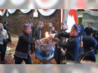 Bupati dan Wakil Bupati Pimpin Penyemayaman Api Abadi di Pendopo Malowopati Pemkab Bojonegoro