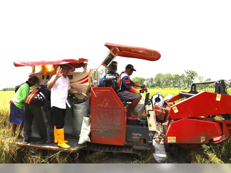Tasyakuran Panen Raya, Bupati Bojonegoro Tekankan Pentingnya Pengelolaan Lahan dan Air