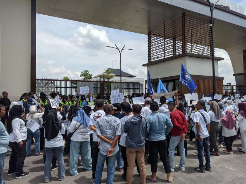 Demo Buruh Rokok Tolak Perda KTR di Bojonegoro, Desak Revisi Draf yang Tidak Pro-Buruh