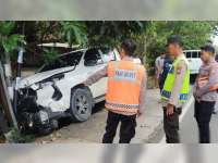 Tabrakan Motor vs Hilux Pikap di Gayam, Bojonegoro, Satu Orang Meninggal Satu Orang Luka-Luka