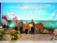 Bojonegoro Raih Dua Penghargaan pada High Level Meeting TPID, TP2DD, dan TP2ED Jatim