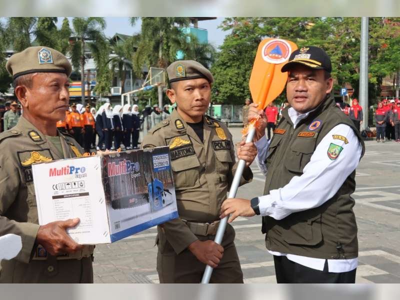 Bupati Blora Pimpin Apel Kesiapsiagaan Bencana Menghadapi Musim Hujan 2025/2026 &lrm;