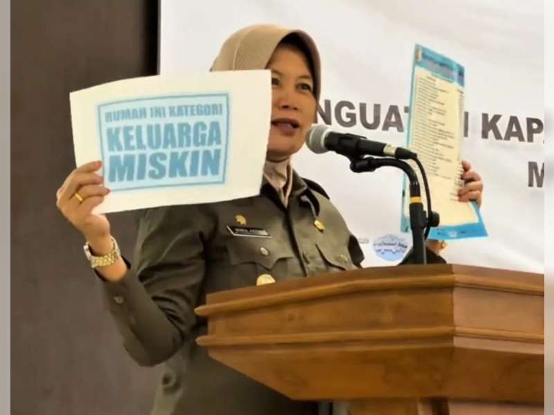 Pemkab Bojonegoro Akan Pasang Stiker Keluarga Miskin di Pintu Rumah  Penerima Bansos