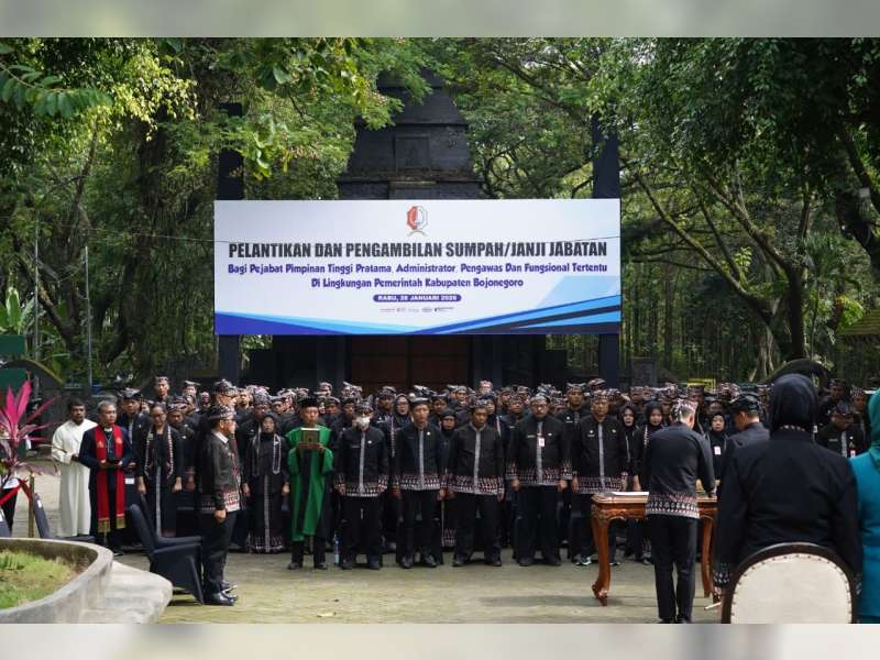 Dengan Spirit Kayangan Api dan Obor Sewu, Bupati Setyo Wahono Lantik 201 Pejabat Pemkab Bojonegoro