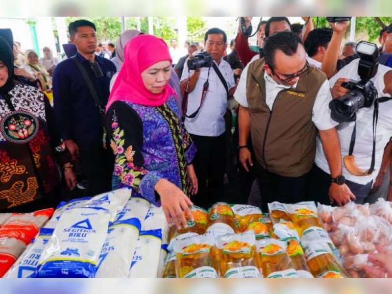 Jaga Stabilitas Harga Jelang Ramadan, Gubernur Khofifah Gelar Pasar Murah di Bojonegoro