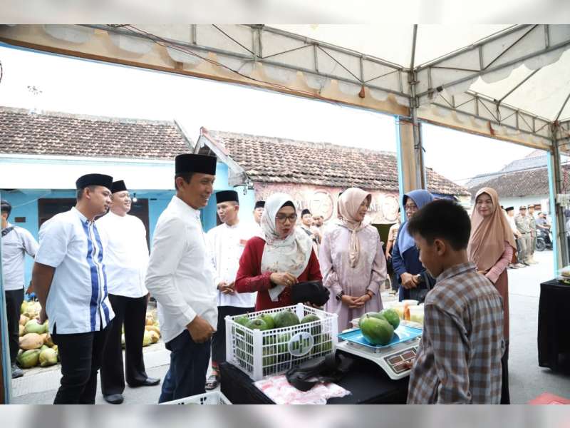 Pemkab Bojonegoro Meriahkan Safari Ramadan di Sumberrejo dengan Pasar Murah