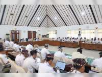 Hadir di Rakor OPD Pemkab Bojonegoro, Bupati dan Wakil Bupati Tekankan Pentingnya Peran Camat dalam Pembangunan Desa