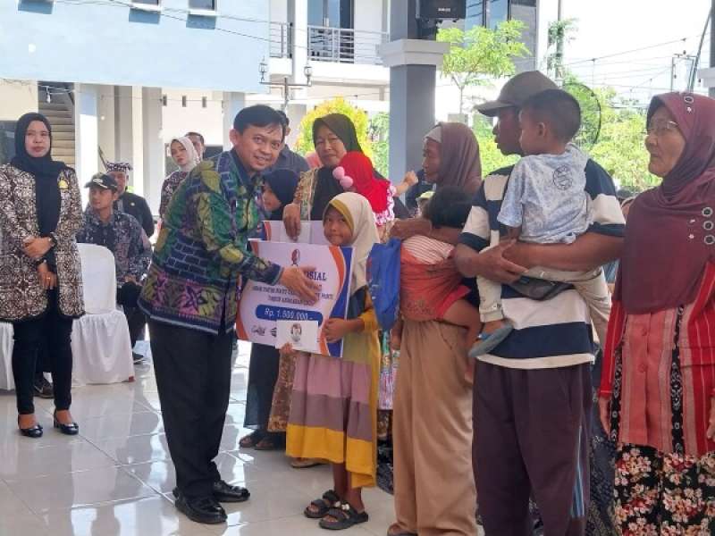 Jelang Idul Fitri, Pemkab Bojonegoro Salurkan Bansos Rp 14,15 M bagi Ribuan Keluarga Rentan