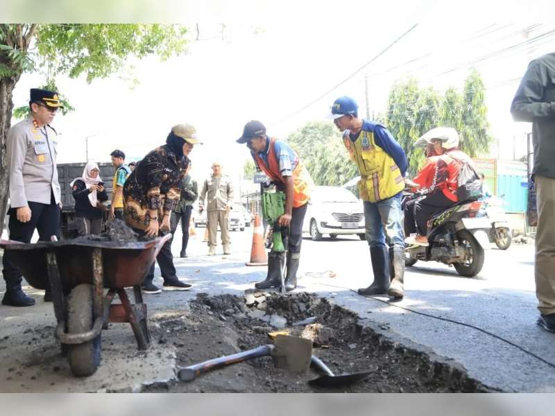 Pemkab Bojonegoro Percepat Perbaikan Jalan Jelang Mudik Lebaran 2026