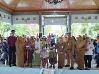 Jelang Idulfitri , Pemkab Bojonegoro Salurkan Bansos untuk Warga di Kecamatan Gayam
