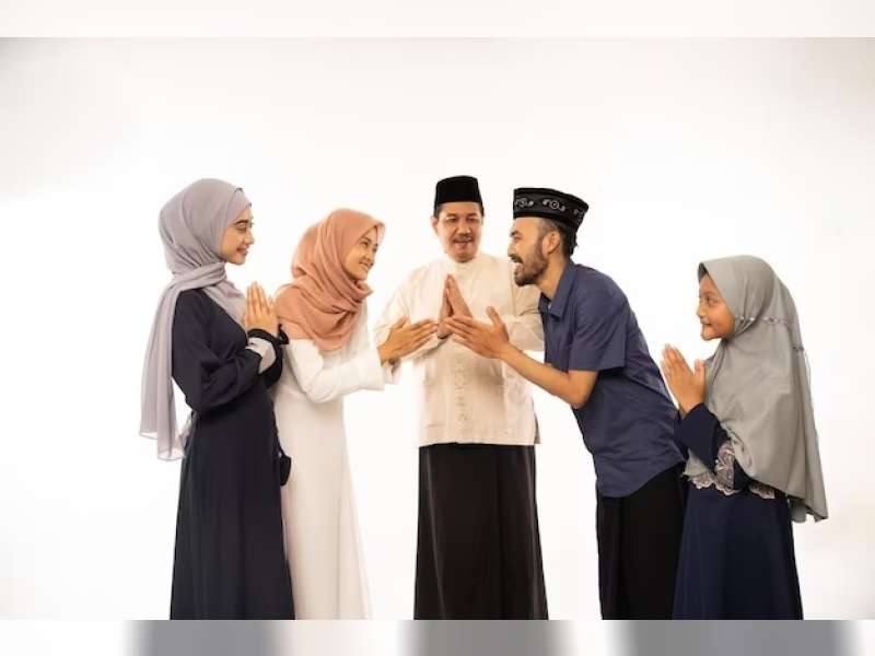 Menelusuri Akar Sejarah Halalbihalal dari Manuskrip Kuno hingga Diplomasi Politik Era Revolusi