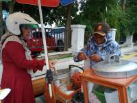 Pentol Legend Depan BRI Bojonegoro, Kuliner Ndaging dan Empuk  Tepi Jalan