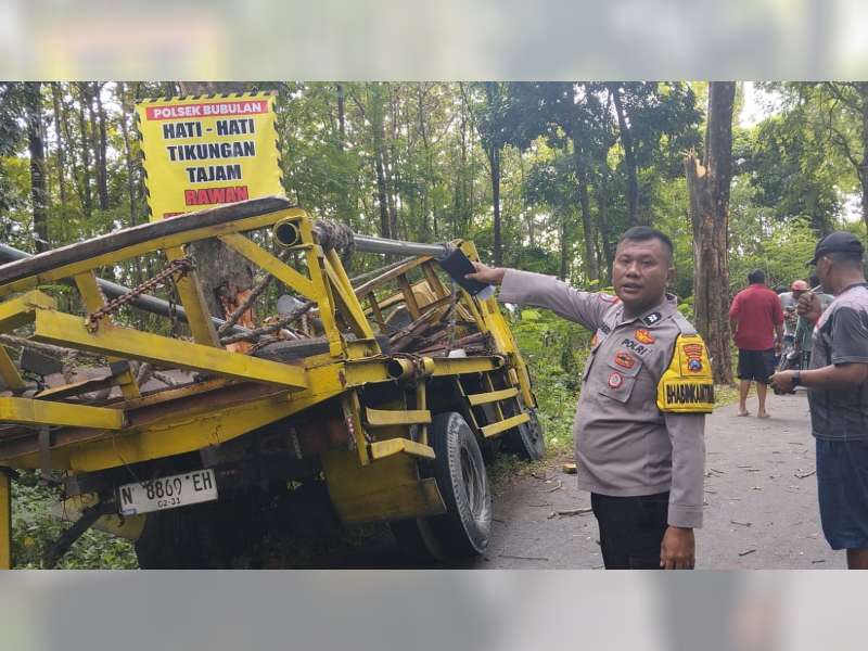 Truk Tabrak Pohon di Bubulan, Bojonegoro, Pengemudi Truk Luka-Luka