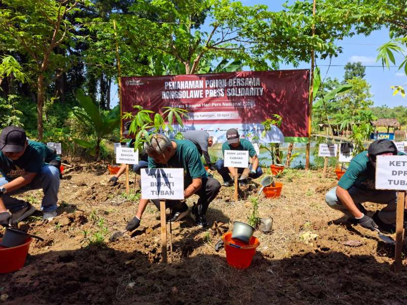 Gelar Festival Alam Lestari, RPS Tanam Pohon dan Tebar Puluhan Ribu Benih Ikan di Tuban