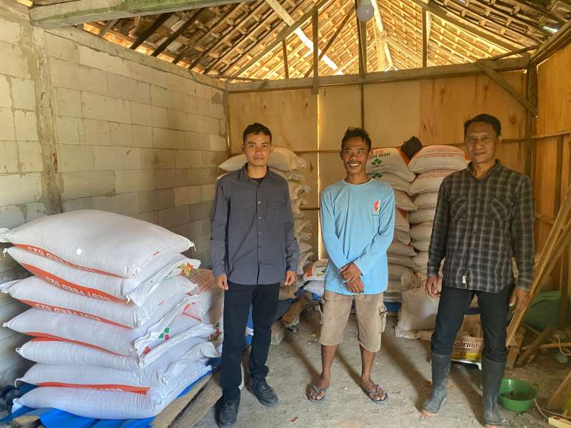 Memudahkan Peternak, Kelompok Gayatri Desa Sengon Terapkan Sistem Barter Telur dan Pakan