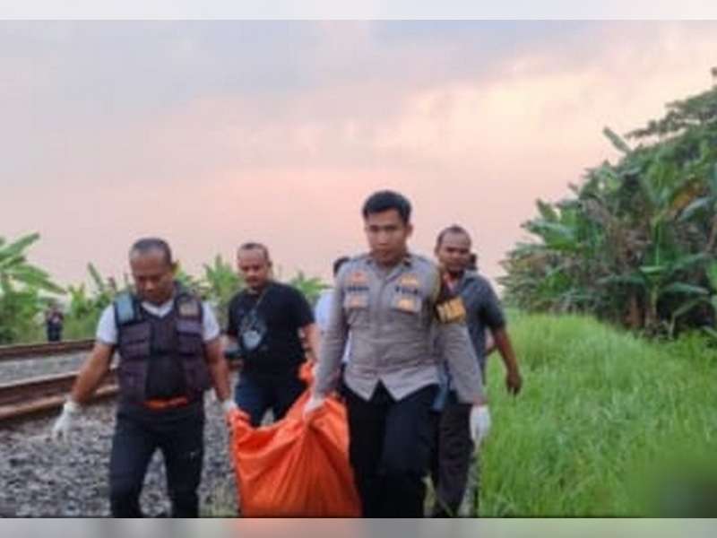 Mayat Laki-laki Asal Cirebon Ditemukan di Tepi Rel Kereta Api Jetak Bojonegoro