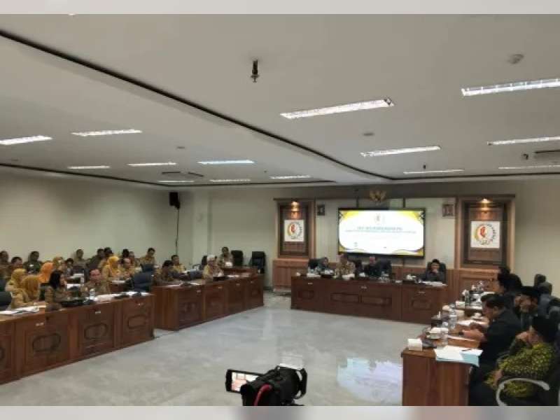 DPRD Bojonegoro Cecar Dinas PMPTSP di Sidang Banggar, Pelayanan Publik Dinilai Masih Amburadul