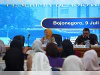 Pemkab Bojonegoro Berikan Pembinaan Ribuan Mahasiswa Penerima Beasiswa Daerah