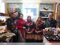 Dekranasda Bojonegoro Promosikan Produk Unggulan UMKM Makassar