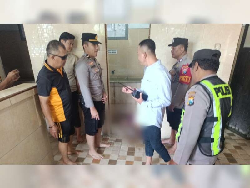 Warga Blora Ditemukan Meninggal Dunia di Kamar Mandi Masjid di Bojonegoro Kota
