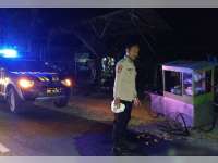 Pemotor Meninggal Dihantam Pikap Setelah Tabrak Gerobak Bakso di Sugihwaras Bojonegoro