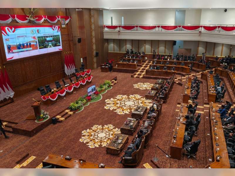 Bupati dan Wabup Bojonegoro Ikuti Paripurna Dengarkan Pidato Kenegaraan Presiden RI