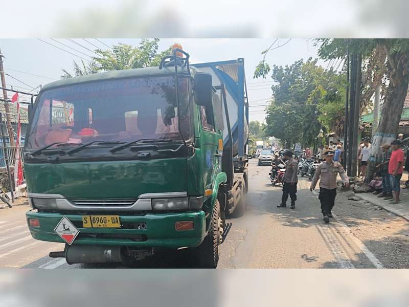 Jatuh dan Terlindas Truk, Pemotor di Baureno, Bojonegoro Meninggal Dunia