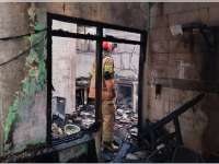 Rumah Warga Dander, Bojonegoro Ludes Terbakar Akibat Kompor yang Lupa Dimatikan