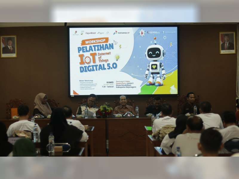 Tingkatkan Kompetensi, Guru SD-SMP di Bojonegoro Dilatih Internet of Things Digital 5.0