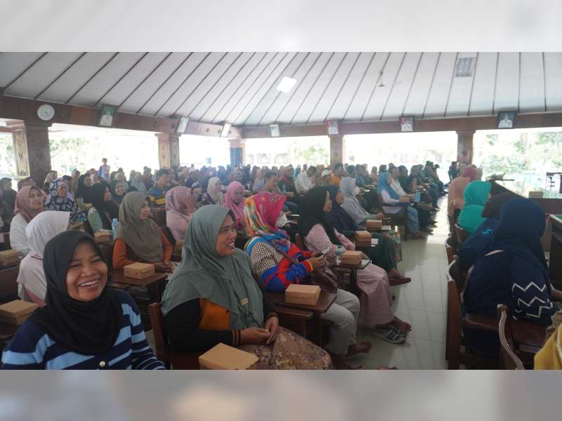 Bantu 1.549 UMKM Naik Kelas, Pemkab Bojonegoro Sosialisasi Bansos Usaha Ekonomi Produktif di Pendopo Malowopati