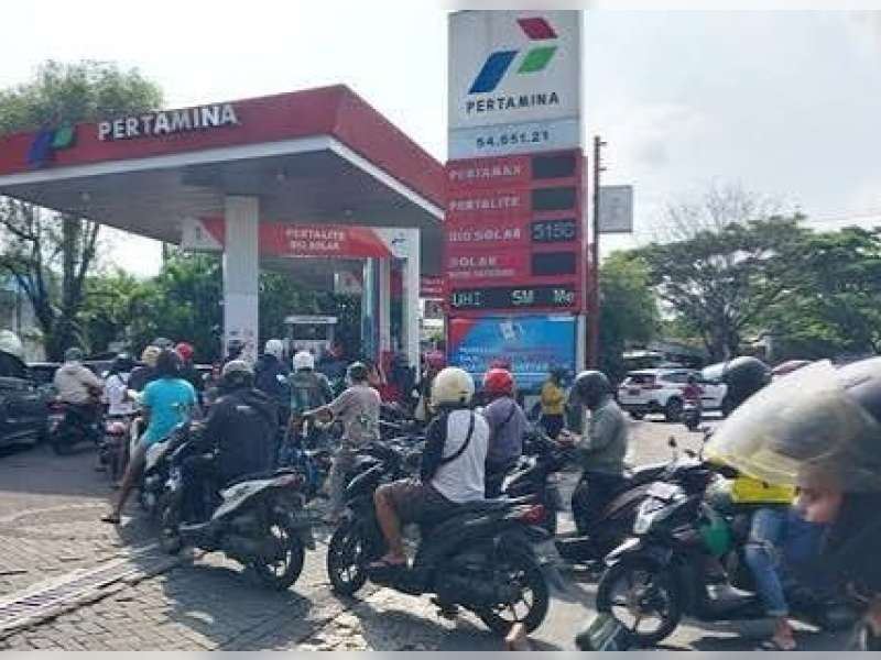 Antisipasi Antrean BBM di Jatim, Pemprov Berkoordinasi Intensif dengan Pertamina Jatimbalinus